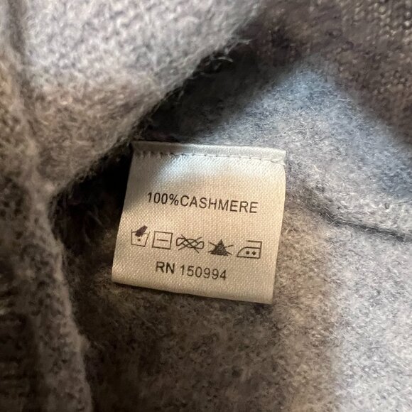 Belldini Women’s 100% Cashmere Gray Sweater Size XL Soft Crew Neck Long Sleeve - Picture 7 of 8